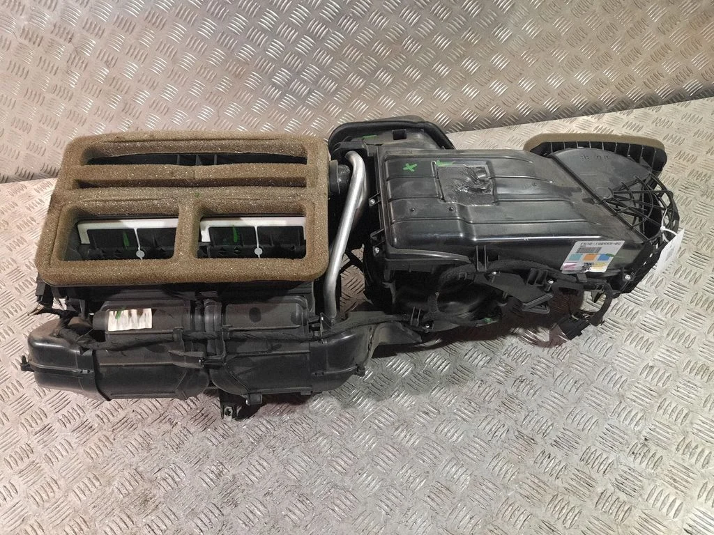 Interior heater climate box assembly FR3B19B555BG
