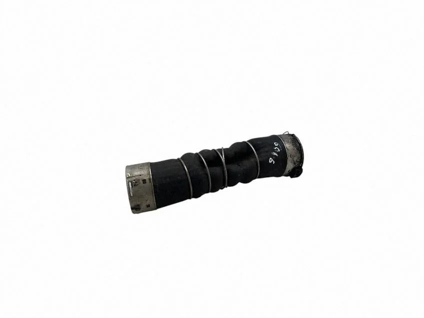Wąż / rura intercoolera 8580077