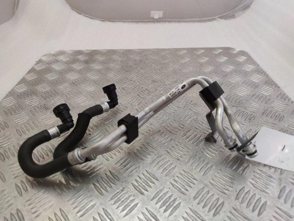 Gearbox oil cooler pipe/hose – Land Rover Range Rover Sport L494 (2013-)