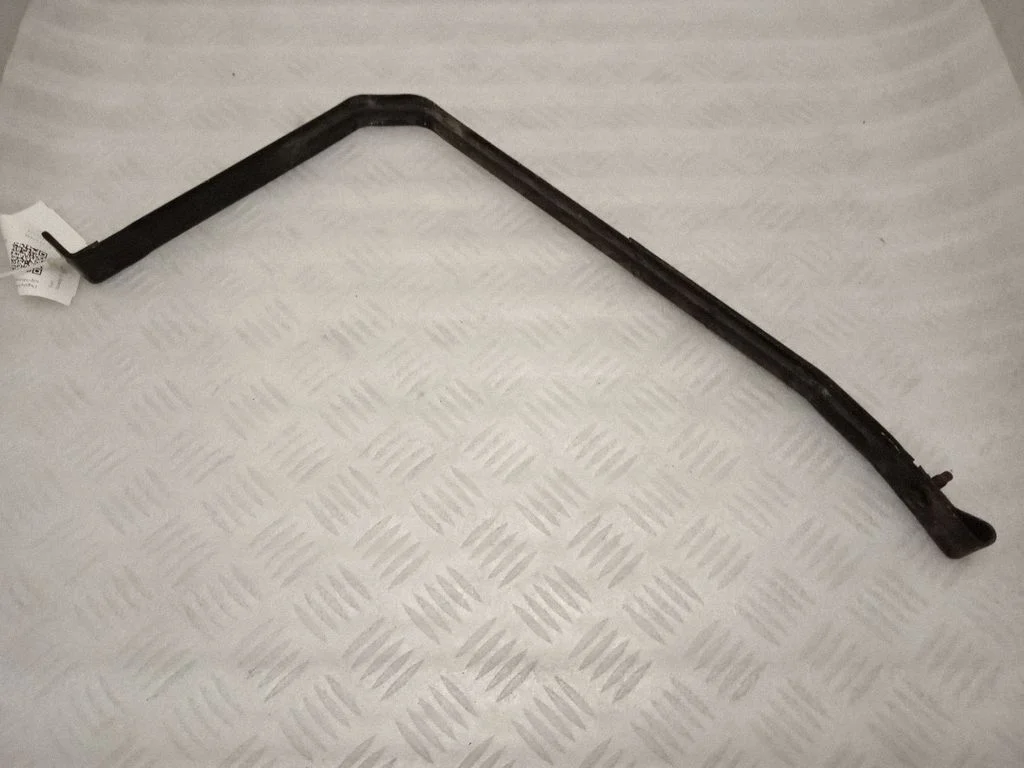 Fuel tank mounting bracket FR3C9055AC