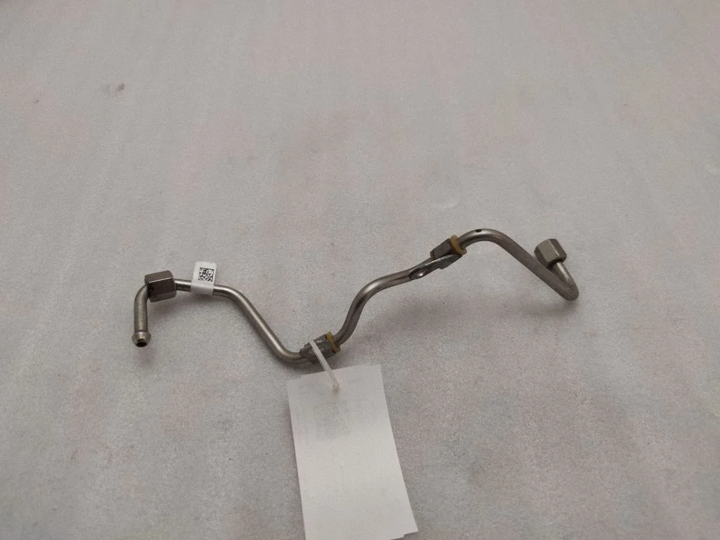 Fuel line pipe EJ7E9J323CA