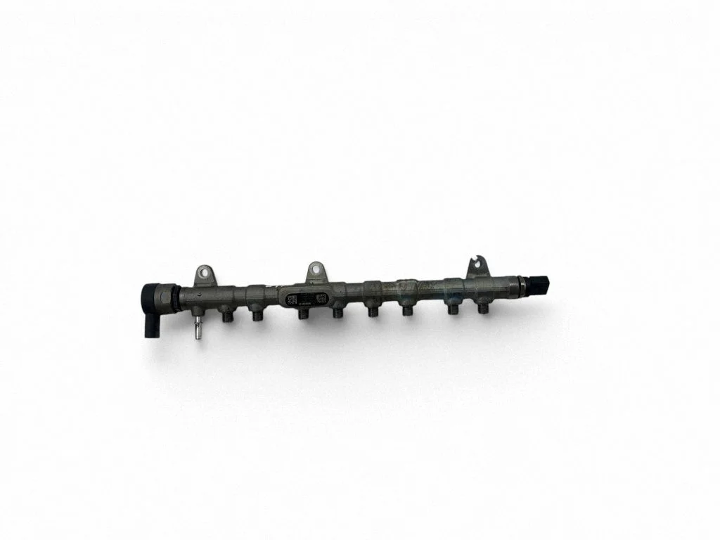 Fuel main line pipe 8571569