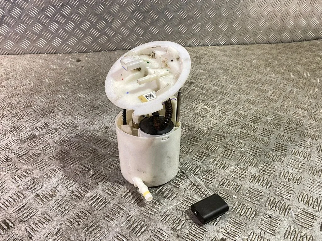 In-tank fuel pump FR3C9H307AD