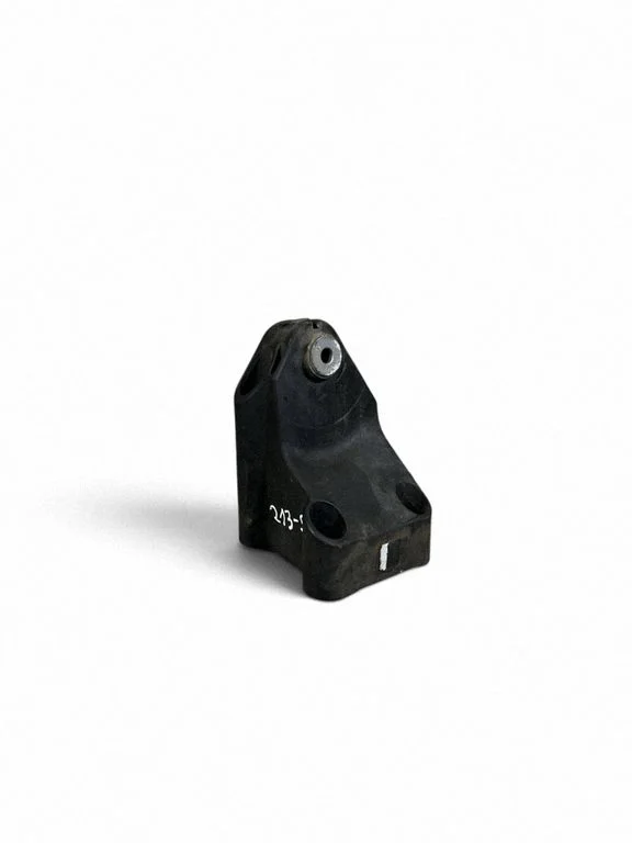 Engine mounting bracket A6542232200