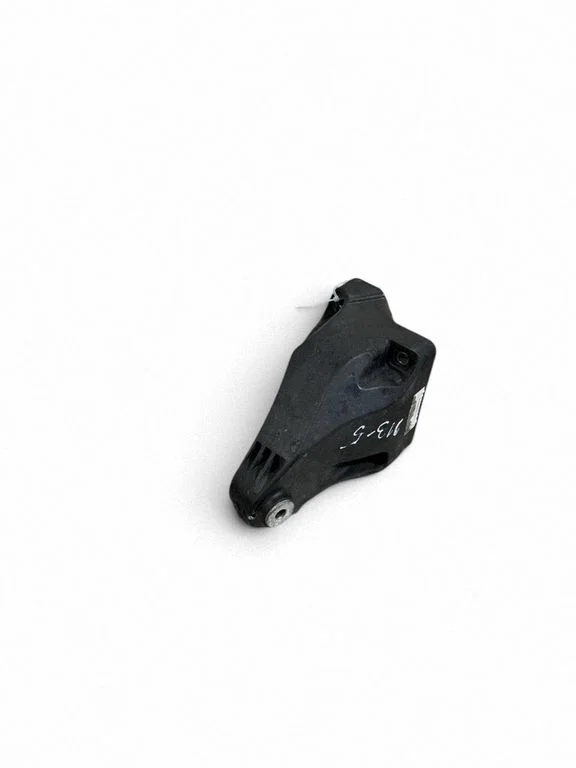 Engine mounting bracket A6542230100