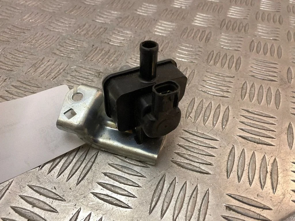 Vacuum valve 9091012283