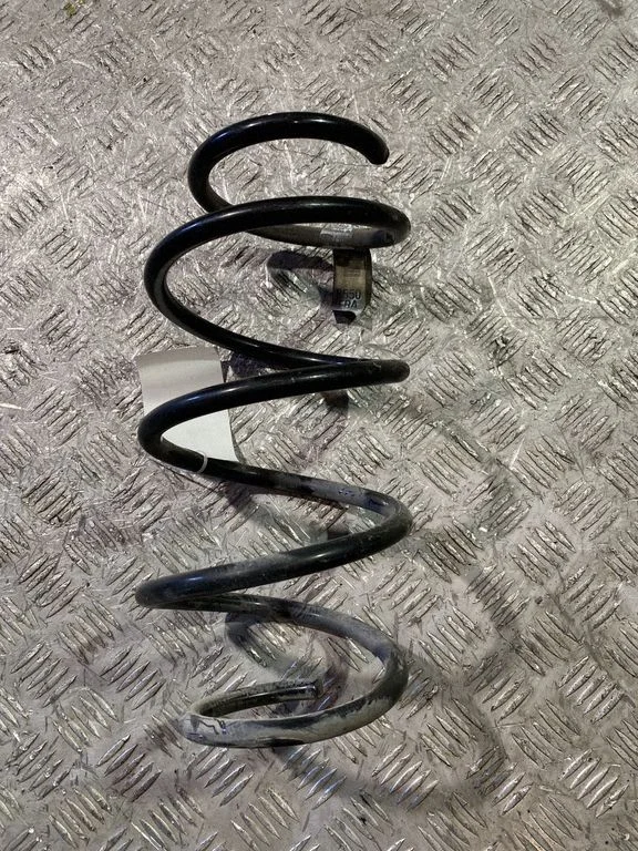 Front coil spring FR3C5310AC