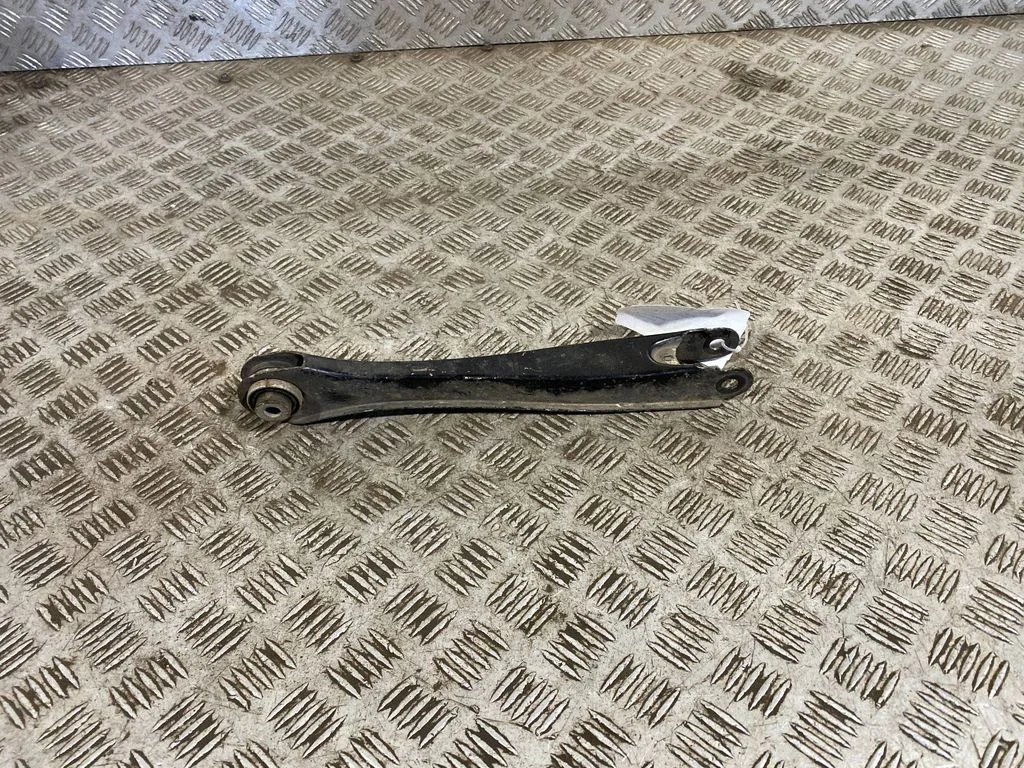 Rear control arm 31360588