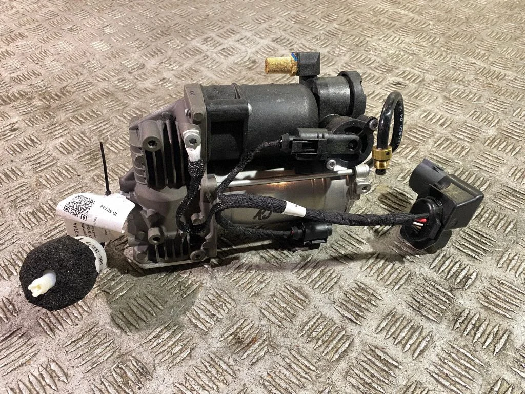 Air suspension compressor/pump – Land Rover Discovery Sport (2014-)