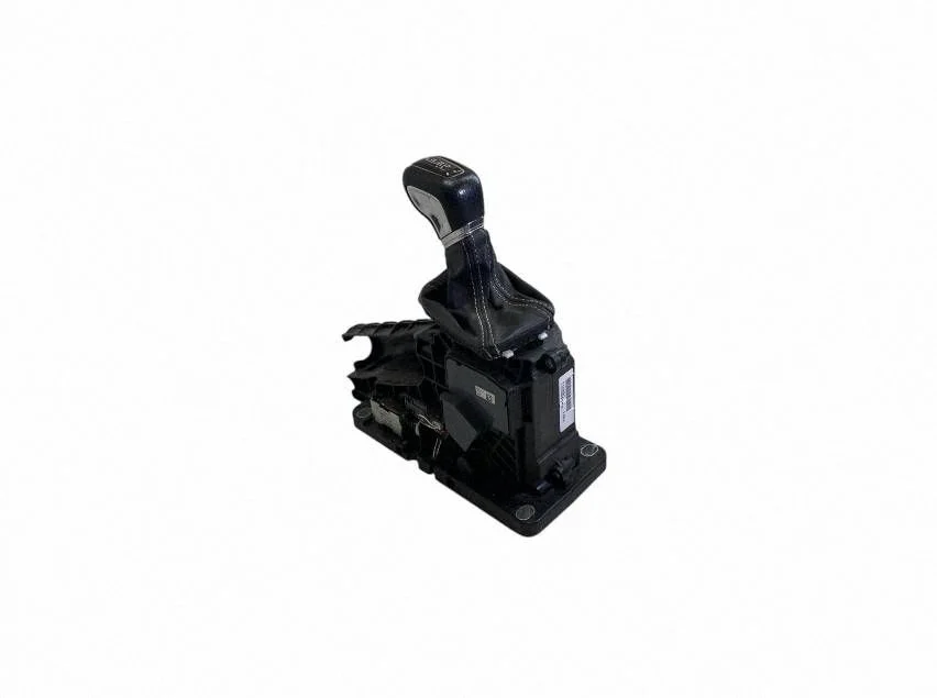 Gear selector mechanism 32240021