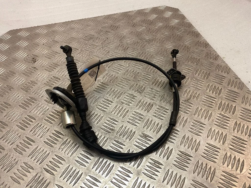 Gear shift cable linkage D007OFX