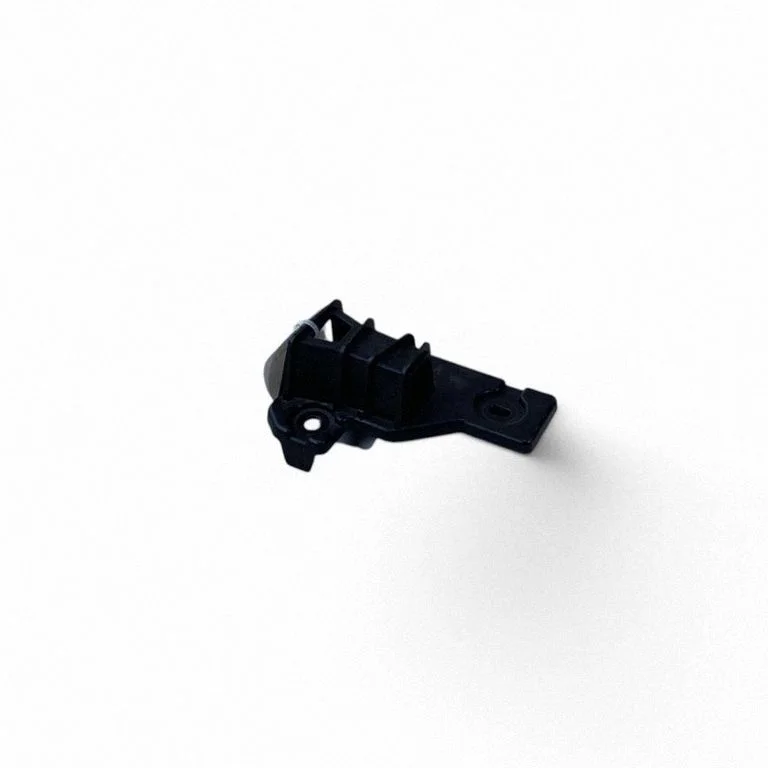 Front bumper mounting bracket 31353764