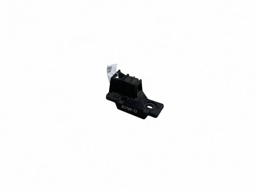 Front bumper mounting bracket 31353763