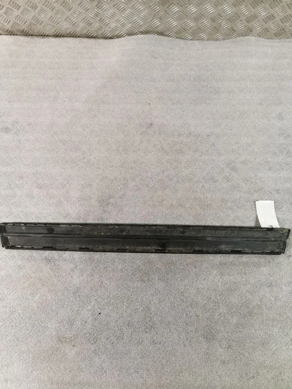 Front bumper upper radiator grill 5311348040