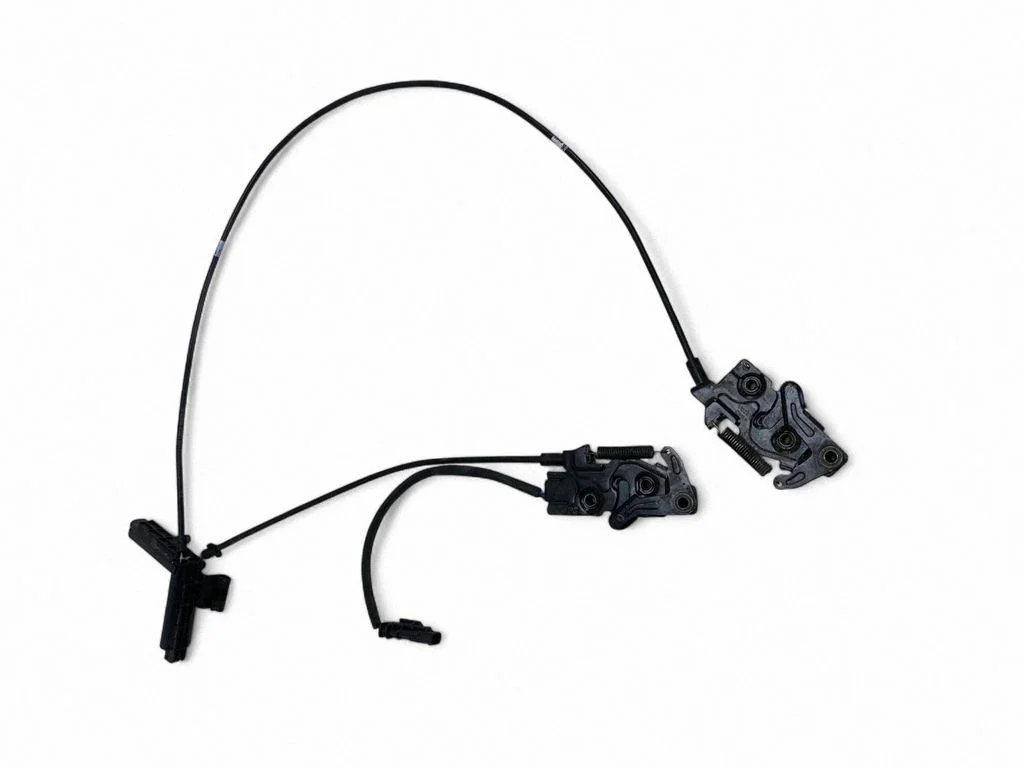 Engine bonnet/hood lock/catch 32244491