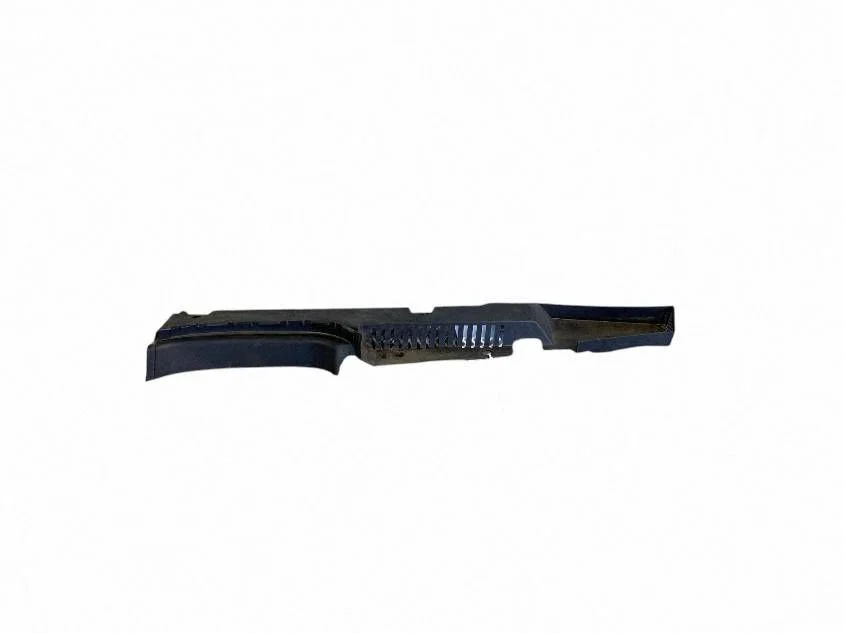 Podszybie (osłona wycieraczek) 31371764