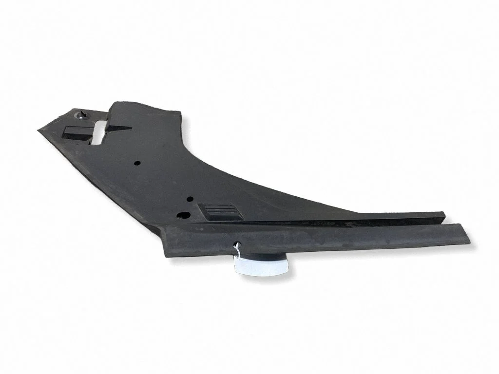 Engine bonnet/hood lock trim molding 4M0805285A