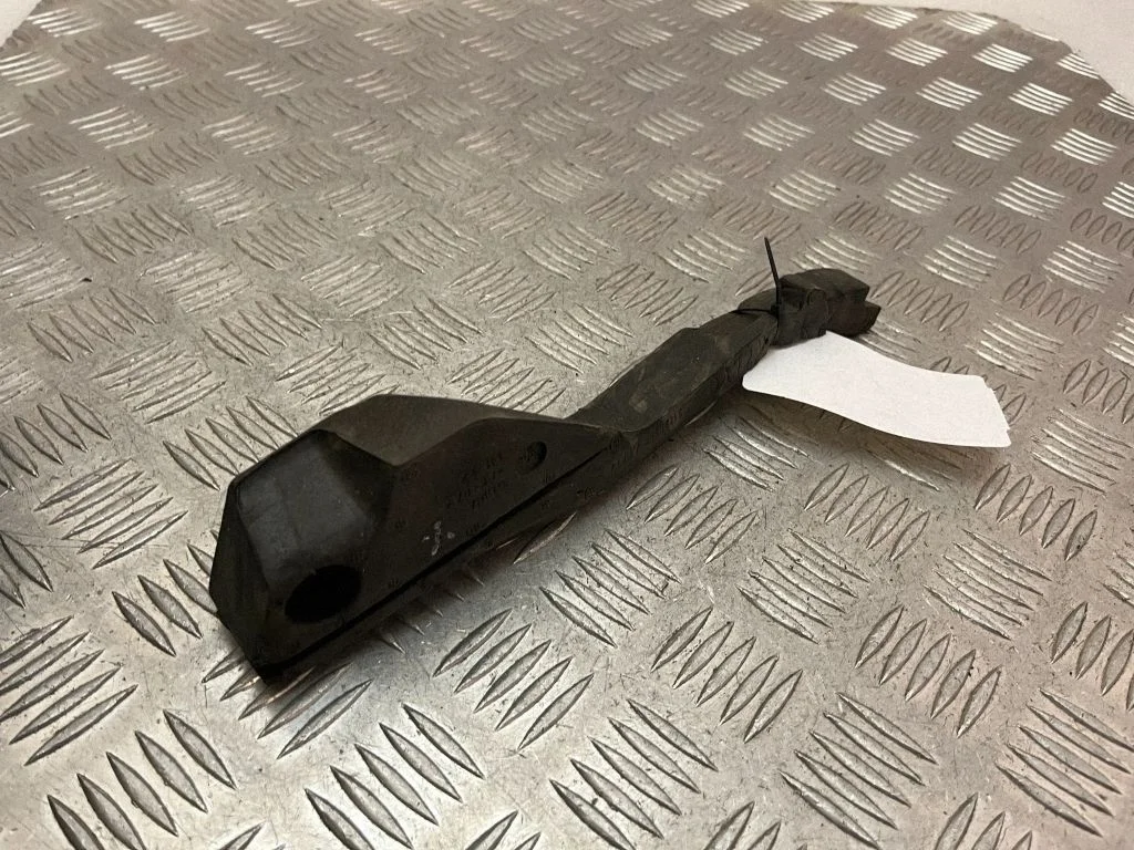 Fender foam support/seal 31425389