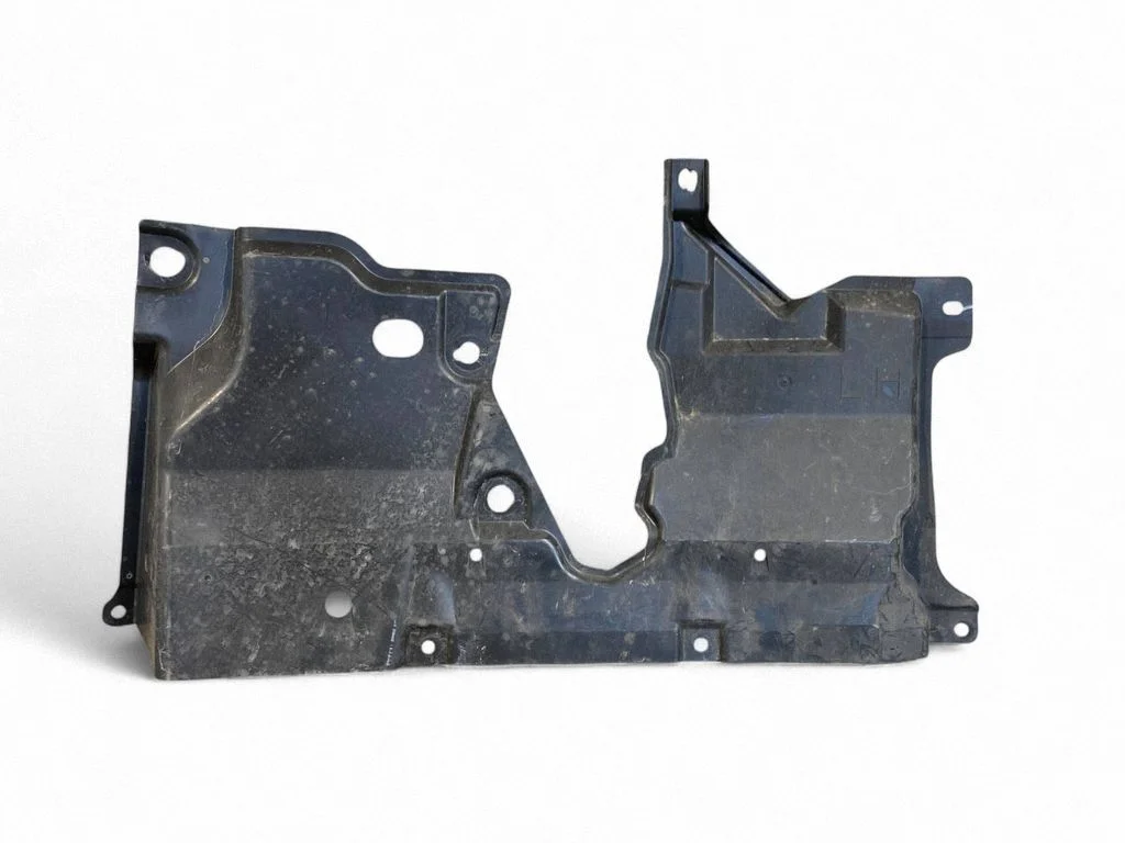 Center/middle under tray cover – Lexus RX 450H (2016-)