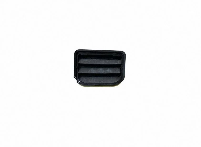Quarter panel pressure vent 31369380