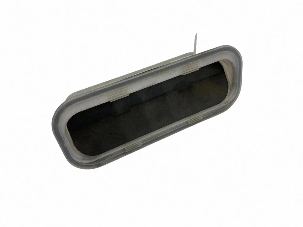 Quarter panel pressure vent 6293960031