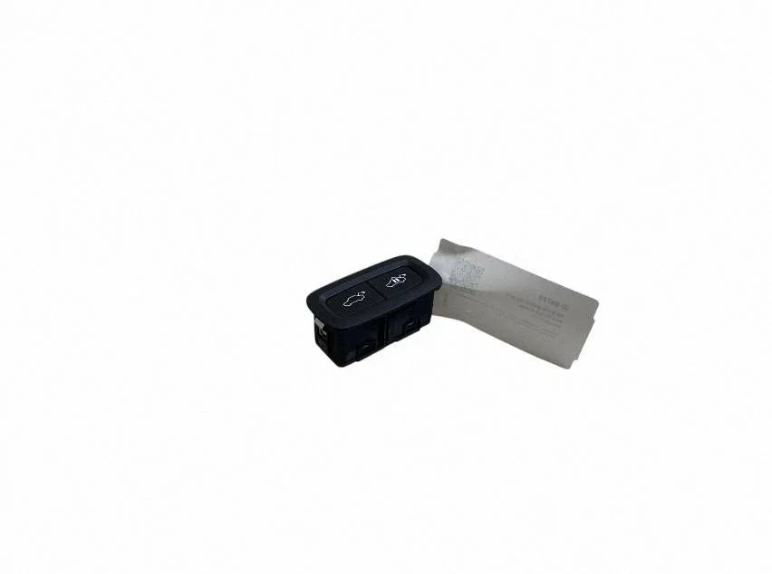 Tailgate/trunk/boot open switch – Volvo XC60 (2017-)