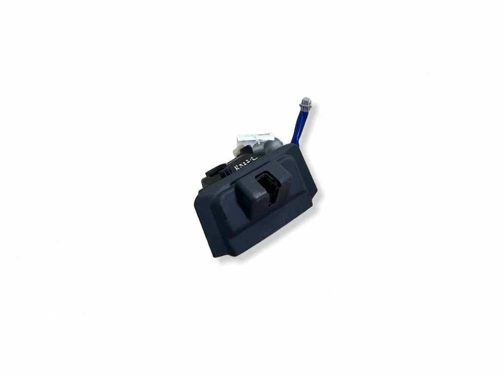 Tailgate/trunk/boot lock/catch/latch 1638000790