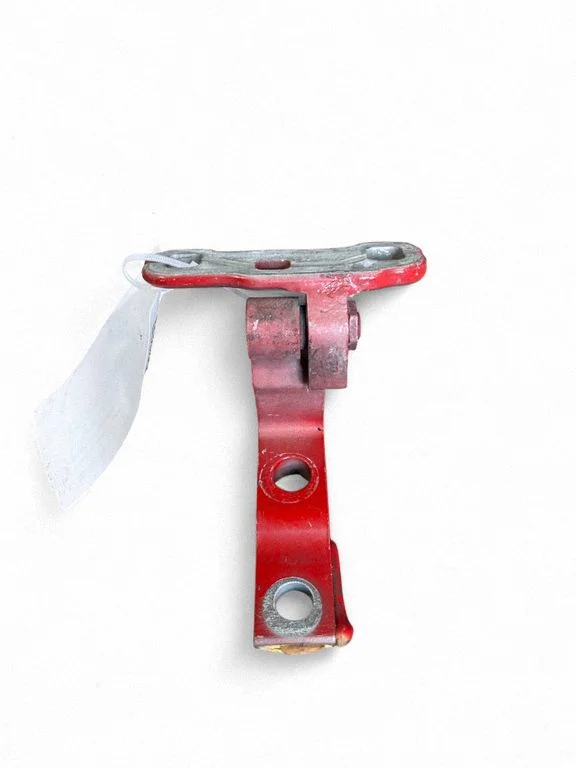Front door lower hinge 31424608