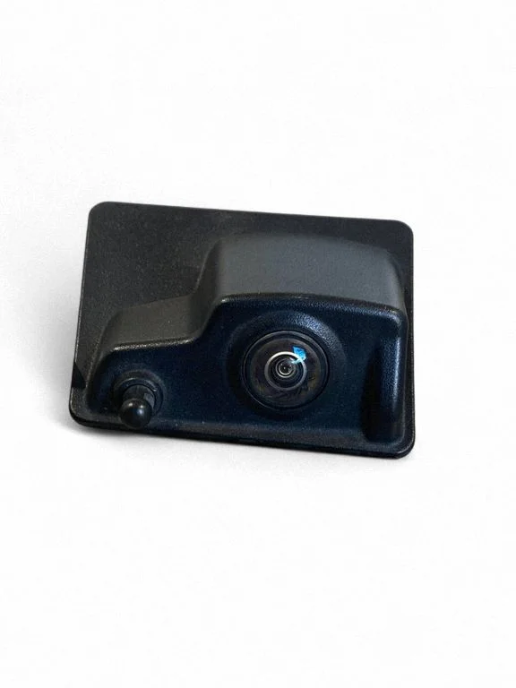 Reversing camera j8a240406