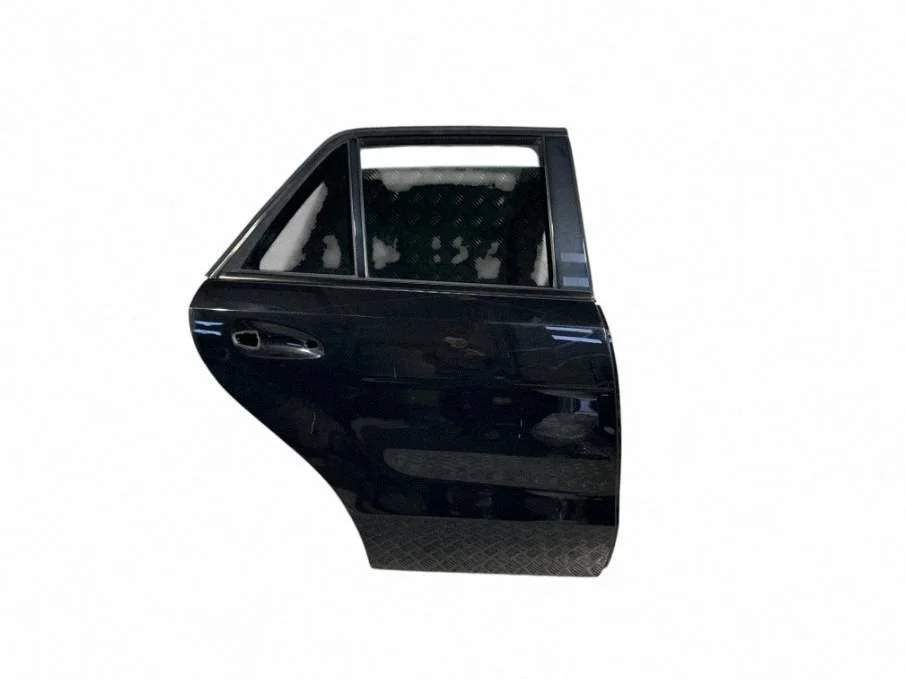 Rear door – rear right