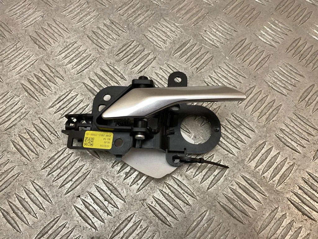 Rear door interior handle J9D322600AC