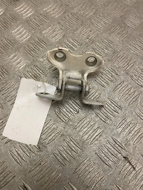 Rear door upper hinge – right