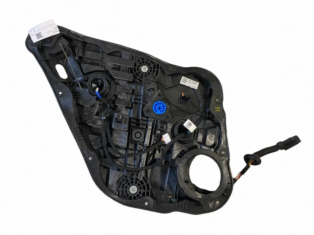 Rear window lifting mechanism without motor 83470CV000