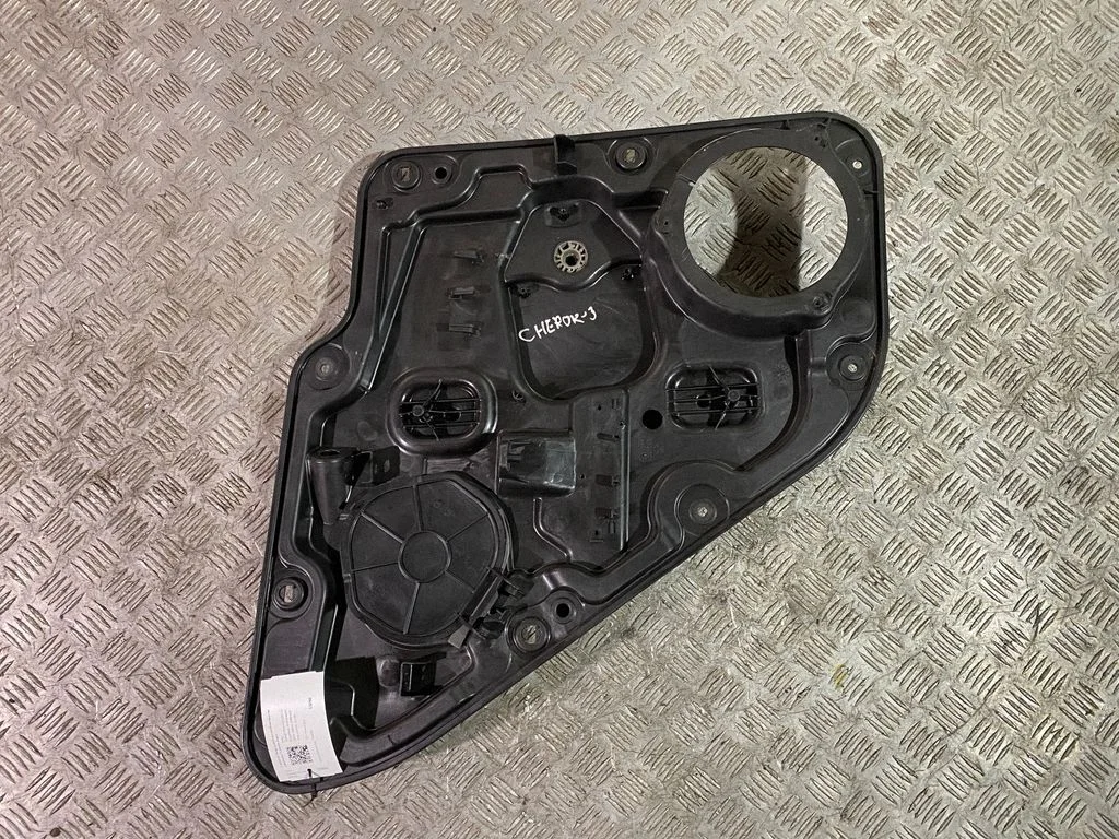Rear window lifting mechanism without motor 68231069AD