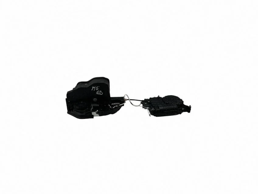 Rear door lock 7154516