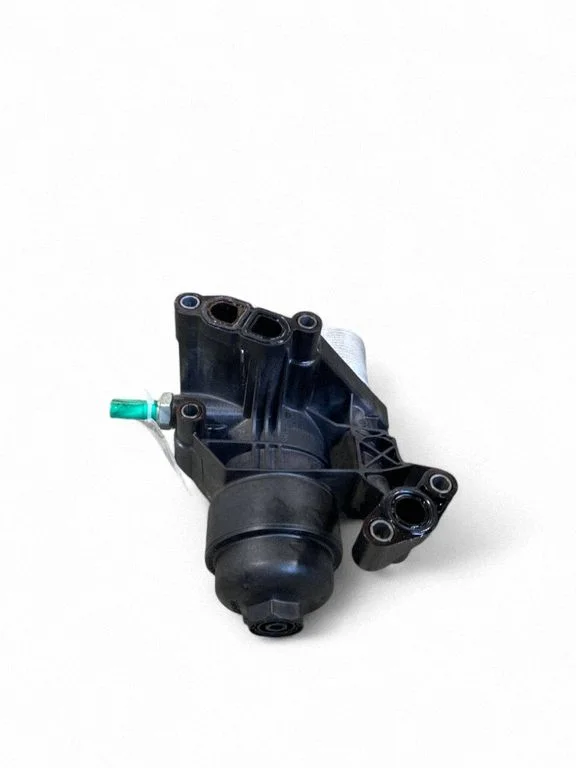 Oil filter mounting bracket – Volkswagen Tiguan Allspace (2017-)