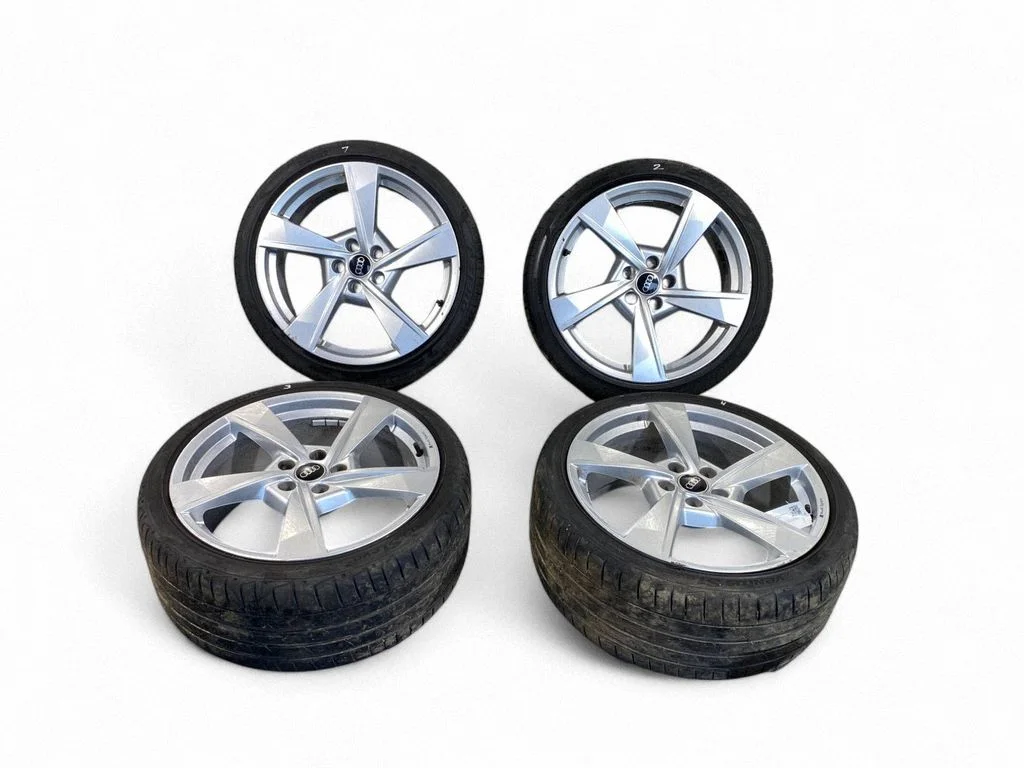 R19 alloy rim 8W0601025ES