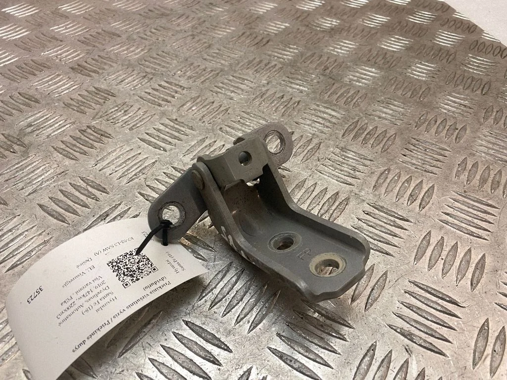 Front door upper hinge – right