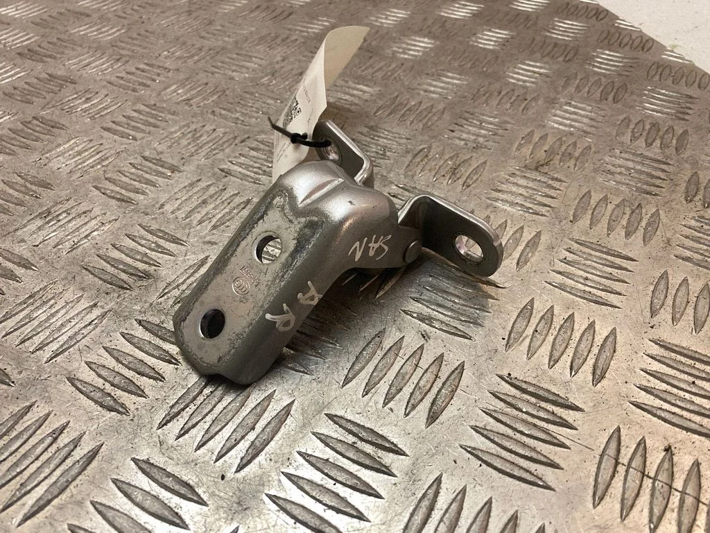 Front door upper hinge – left
