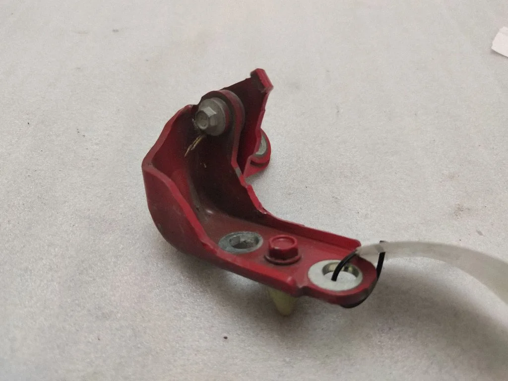 Front door upper hinge 14230
