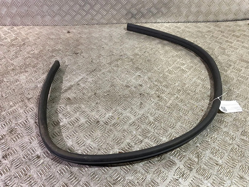 Front door rubber seal A2386922500