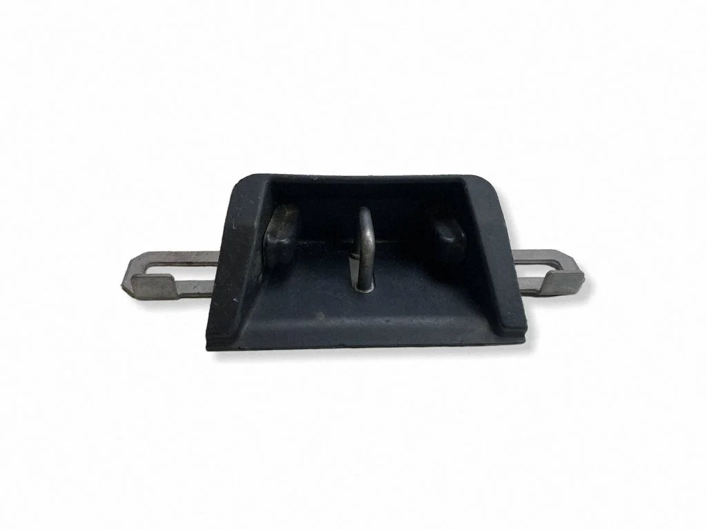 Loading door lock loop/hook striker 39831946