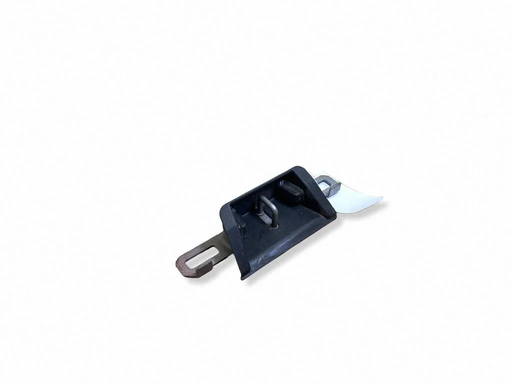 Loading door lock loop/hook striker 39831946