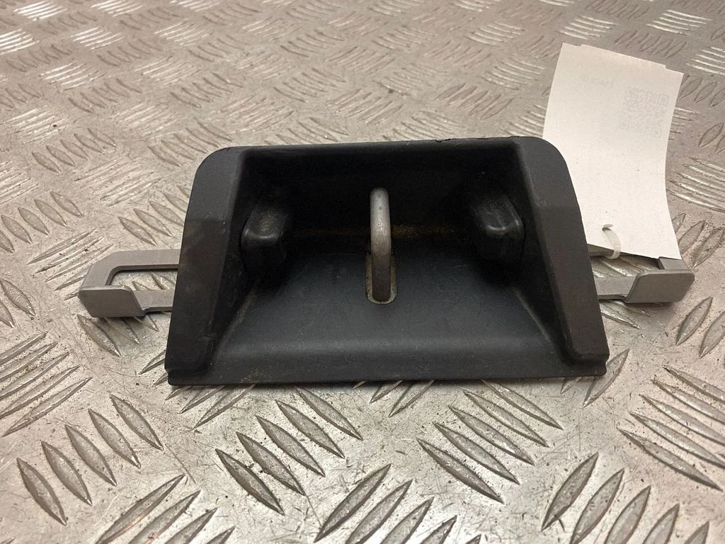 Loading door lock loop/hook striker 39831946