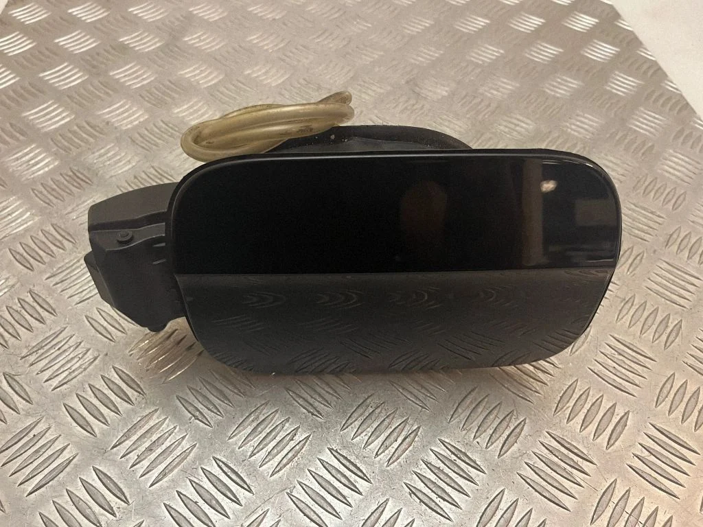Kütusepaagi kork 8T8809906E