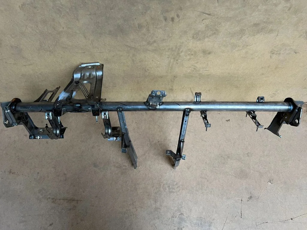 Dashboard cross member/frame bar – Tesla Model S (2012-)