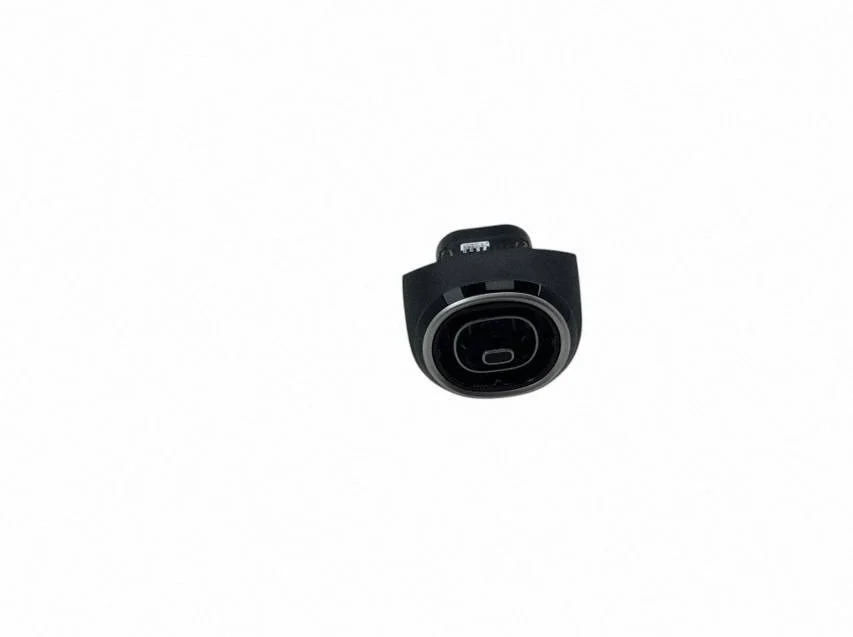 Armatuurlaua keskmine õhutusrest A2548303801