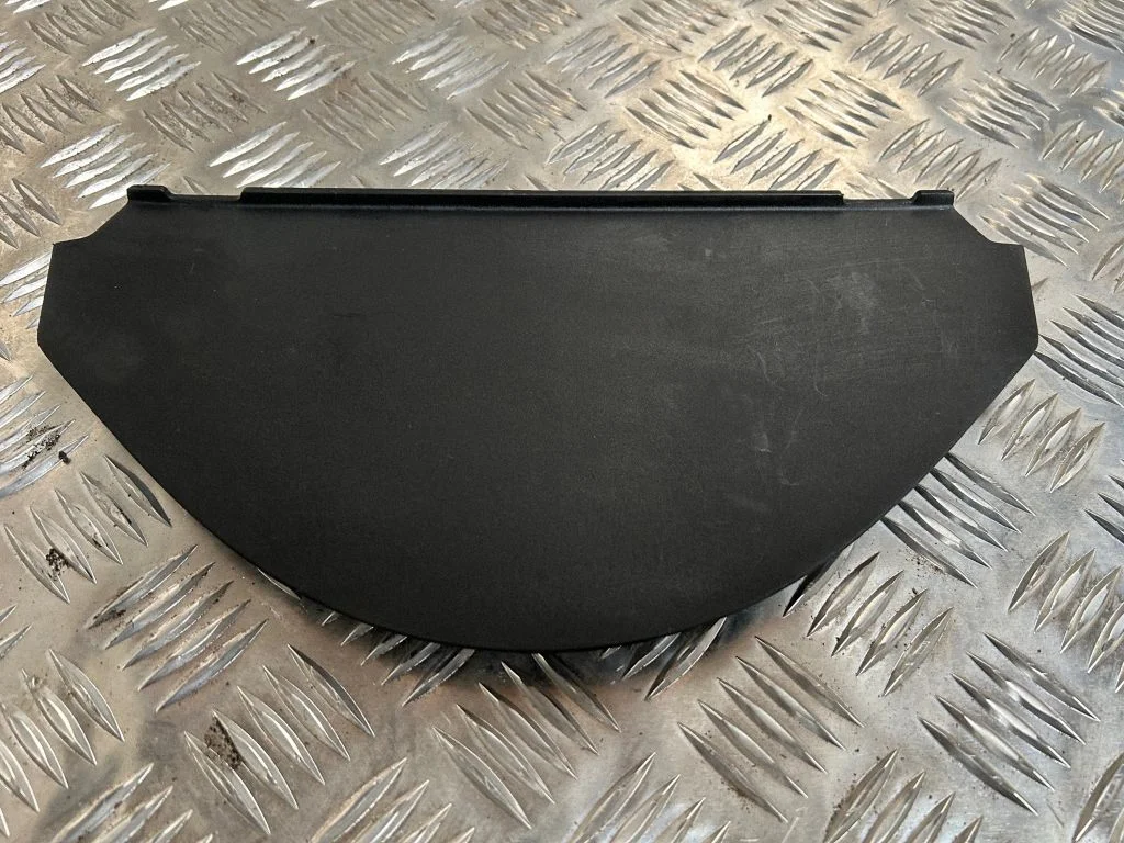 Dashboard trim 100227400E