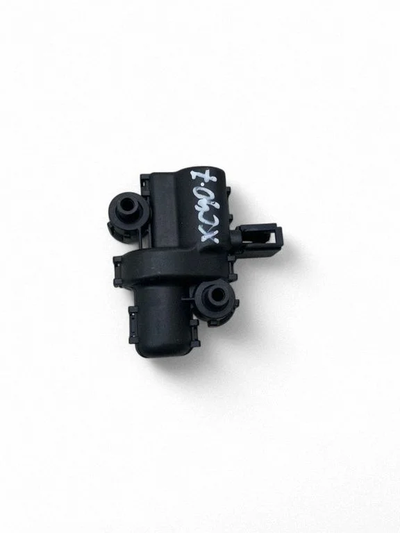 Glove box lock 31442895