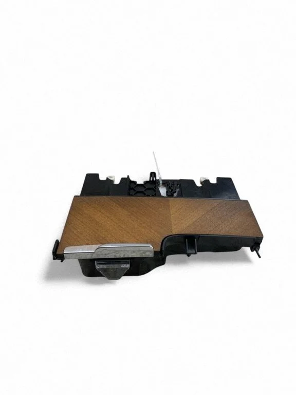 Ashtray (front) 31377379